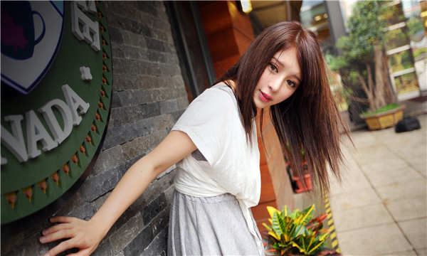 浙江想找一个女性生孩子给报酬-｛找个女人生孩子多少钱｝